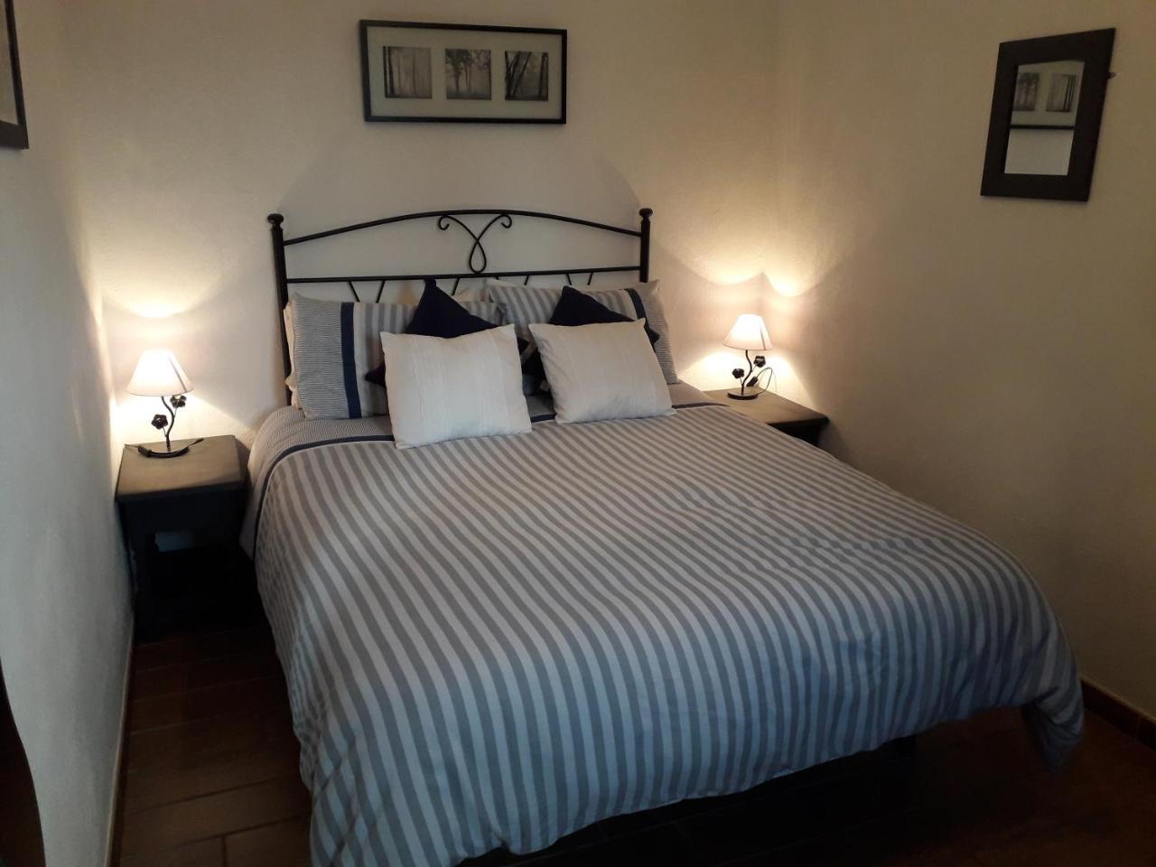 Kayenne Holiday Rentals Iznájar Kültér fotó